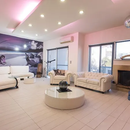 Thomis House ヴィラ *